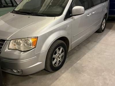 Chrysler Voyager / Grand Voyager BERLINA 7 POSTI Grigio usata Latina