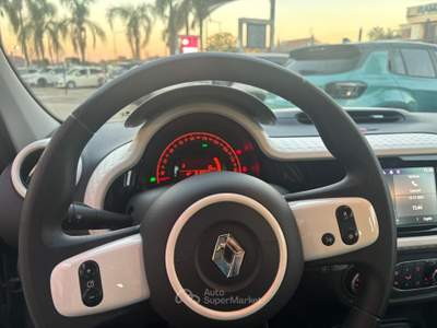 Renault Twingo Urban Night Nero usata San Gregorio di Catania