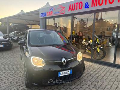 Renault Twingo Urban Night Nero usata San Gregorio di Catania