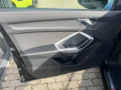Audi Q3 SPB 45 TFSI e S tronic line edition Nero usata San Gregorio di Catania