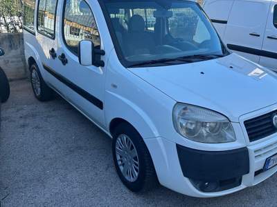 Fiat Doblò MEZZO PER DISABILI Bianco usata Latina
