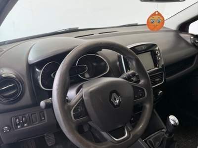Renault Clio CLIO BENZINA GPL DI SERIE Rosso usata Giugliano in Campania