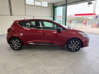 Renault Clio CLIO BENZINA GPL DI SERIE Rosso usata Giugliano in Campania
