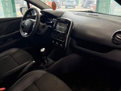 Renault Clio CLIO BENZINA GPL DI SERIE Rosso usata Giugliano in Campania