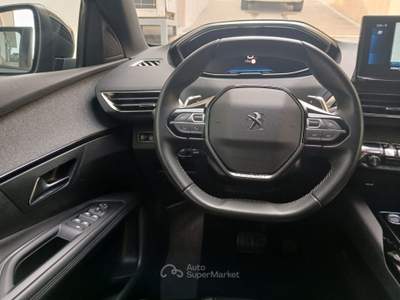 Peugeot 3008 S&S EAT8 Allure Pack Grigio usata Triggiano