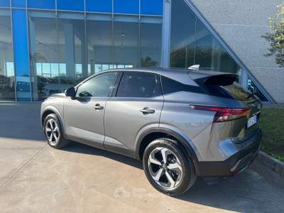 Nissan Qashqai 1.3 mhev N-Connecta 2wd 140cv Grigio usata Gela
