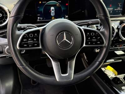 Mercedes-Benz Classe A Mercedes-Benz Classe A 180 Automatic Executive 2.0 Diesel 115 CV Bianco usata Pozzuoli