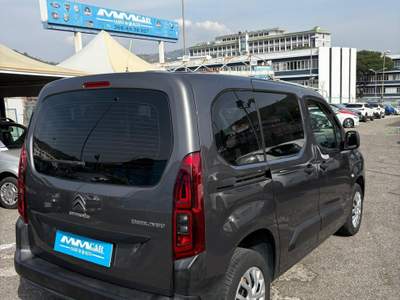 Citroen Berlingo Citroen Berlingo 1.5 Diesel 3a Seria Blue HDi Combi Feel Grigio usata Pozzuoli