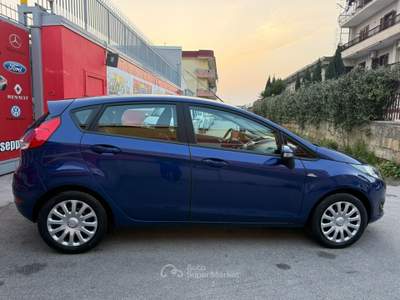 Ford Fiesta Titanium - 2014 Blu/Azzurro usata Giugliano in Campania