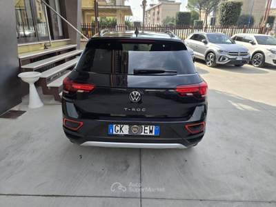 Volkswagen T-Roc SCR 150 CV DSG Style Nero usata Brusciano
