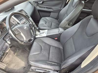 Volvo XC60 XC60 I 2008 2.4 d4 (d3) Momentum awd 163cv Marrone usata Pisa