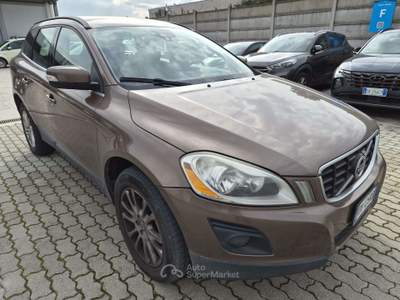 Volvo XC60 XC60 I 2008 2.4 d4 (d3) Momentum awd 163cv Marrone usata Pisa