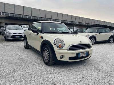 MINI 1.5 Cooper D Hype 5 ONE - CHILLI Beige usata Massa