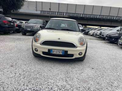 MINI 1.5 Cooper D Hype 5 ONE - CHILLI Beige usata Massa