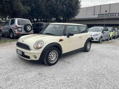 MINI 1.5 Cooper D Hype 5 ONE - CHILLI Beige usata Massa