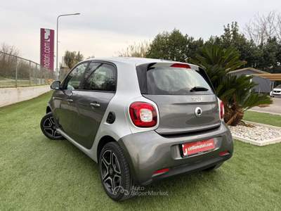 Smart ForFour 90 0.9 Turbo twinamic Passion Grigio usata Calvi Risorta