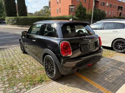 MINI One 1.5 Neopatentati pari al nuovo, prezzo reale Nero usata Roma
