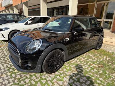 MINI One 1.5 Neopatentati pari al nuovo, prezzo reale Nero usata Roma