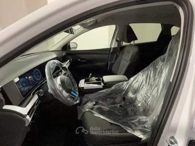 Hyundai Tucson HYUND TUCSON 1.6 CRDI 48V BUSINESS 2WD DCT Tucson 1.6 crdi 48V Business 2wd dct Bianco usata Roma