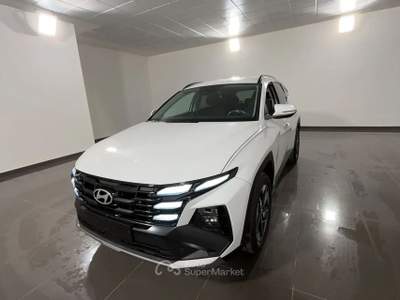 Hyundai Tucson HYUND TUCSON 1.6 CRDI 48V BUSINESS 2WD DCT Tucson 1.6 crdi 48V Business 2wd dct Bianco usata Roma