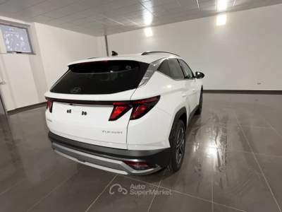 Hyundai Tucson HYUND TUCSON 1.6 CRDI 48V BUSINESS 2WD DCT Tucson 1.6 crdi 48V Business 2wd dct Bianco usata Roma