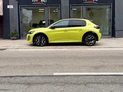 Peugeot 208 HYBRID 100 E-DCS5 ACTIVE GT Giallo usata Moncalieri