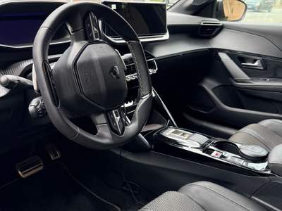 Peugeot 208 HYBRID 100 E-DCS5 ACTIVE GT Giallo usata Moncalieri