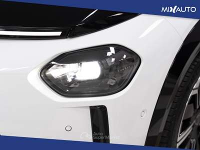 Lancia Ypsilon 1.2 MHEV LX 110CV E-DCT Bianco usata Latina