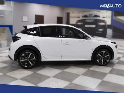 Lancia Ypsilon 1.2 MHEV LX 110CV E-DCT Bianco usata Latina