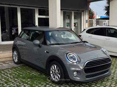 MINI Cooper 1.5 Automatica Neopatentati Tagliandi Ufficiali Prezzo Reale Grigio usata Roma