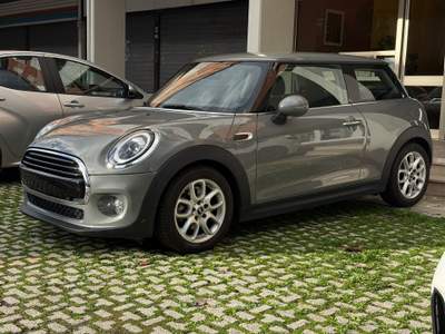 MINI Cooper 1.5 Automatica Neopatentati Tagliandi Ufficiali Prezzo Reale Grigio usata Roma