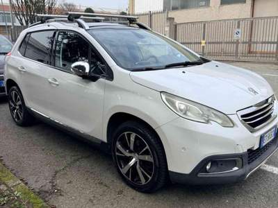 Peugeot 2008 1° serie 1.6 e-HDi 115 CV Stop&Start Allure Bianco usata Torino