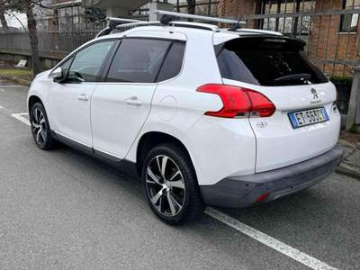 Peugeot 2008 1° serie 1.6 e-HDi 115 CV Stop&Start Allure Bianco usata Torino