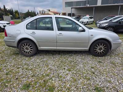 Volkswagen Bora auto destinata agli operatori del settore Grigio usata Cecina