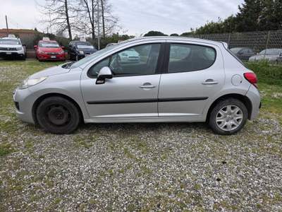 Peugeot 207 auto destinata agli operatori del settore Grigio usata Cecina