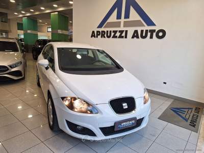 Seat Leon Leon 1.6 TDI CR DSG Style Bianco usata SAN MICHELE SALENTINO