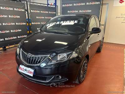 Lancia Ypsilon Ypsilon 1.0 FireFly 5p.S&S Hybryd Gold Nero usata Rivoli