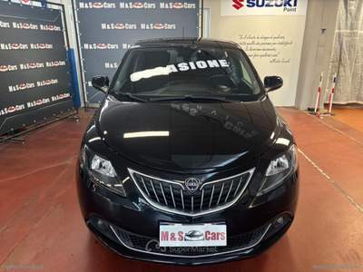 Lancia Ypsilon Ypsilon 1.0 FireFly 5p.S&S Hybryd Gold Nero usata Rivoli