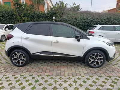 Renault Captur Captur dCi 8V 90 CV EDC S&S Ener. Intens Bianco usata Cimitile