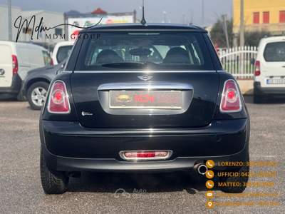 MINI Clubman Mini COOPER One Nero usata Este