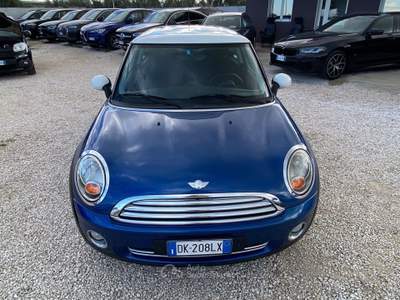 MINI 1.5 Cooper D Hype 5 1.4 16V One NEOPATENTATI BENZINA UNICO PROPIETARIO Blu/Azzurro usata Corato