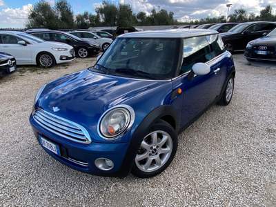 MINI 1.5 Cooper D Hype 5 1.4 16V One NEOPATENTATI BENZINA UNICO PROPIETARIO Blu/Azzurro usata Corato