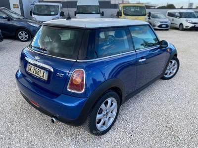 MINI 1.5 Cooper D Hype 5 1.4 16V One NEOPATENTATI BENZINA UNICO PROPIETARIO Blu/Azzurro usata Corato