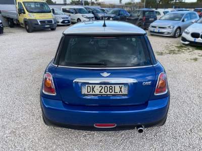 MINI 1.5 Cooper D Hype 5 1.4 16V One NEOPATENTATI BENZINA UNICO PROPIETARIO Blu/Azzurro usata Corato