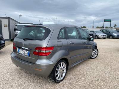 Mercedes-Benz Classe B B 180 CDI SPORT DIESEL MANUALE NEOPATENTATI Beige usata Corato