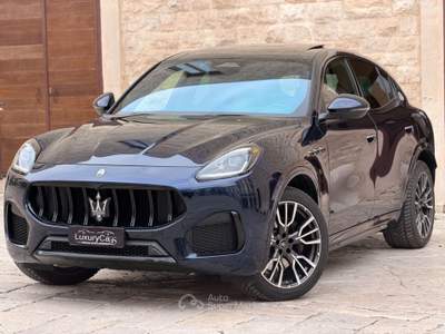 Maserati Grecale 2.0 MHEV 330 CV AWD MODENA TETTO LED Blu/Azzurro usata Santeramo in Colle