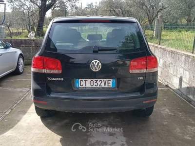 Volkswagen Touareg Tenuta in ottime condizioni Nero usata Alife