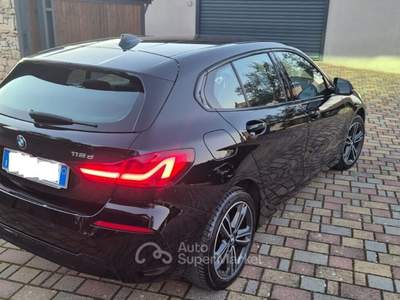 BMW Serie 1 116d 116d 5p. Sport 1.5 d 115 cv Nero usata SANTERAMO IN COLLE