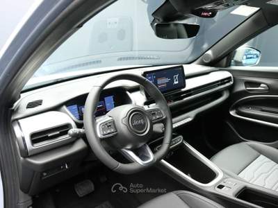 Jeep Avenger 1.2 MHEV 4xe Upland Grigio usata Spinea