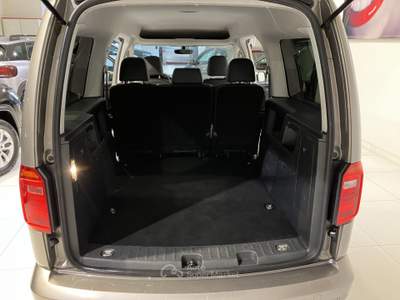 Volkswagen Caddy maxi 2.0 tdi 150cv  dsg6 E6 Highline N1 5 posti Autocarro Prezzo +iva Grigio usata Fornovo di Taro